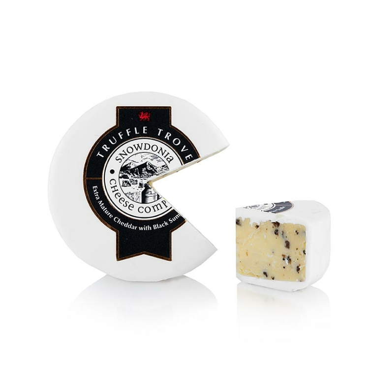 Truffle Trove Snowdonia, gereifter Cheddar Käse mit Trüffel, weißer Wachs, 150 g
